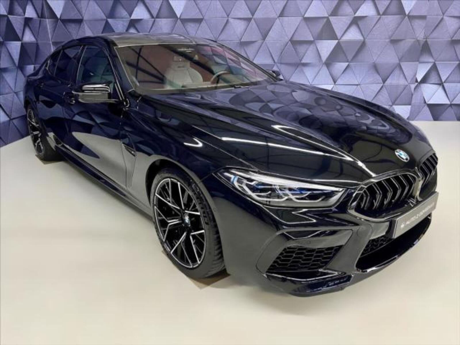 BMW M8 4