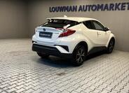 Toyota C-HR 2