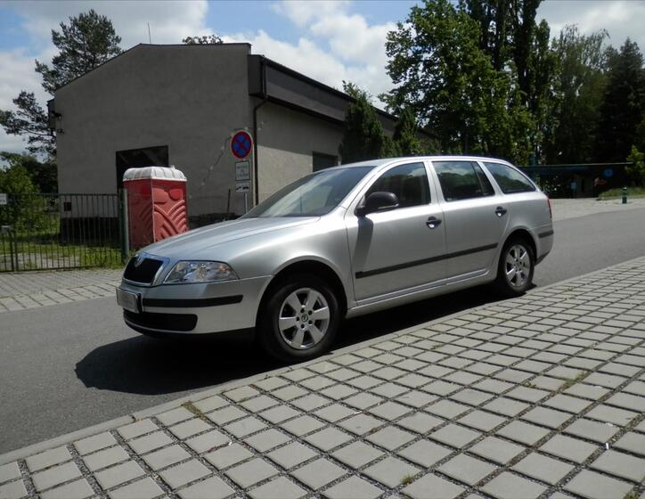 Škoda Octavia 1