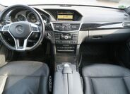 Mercedes-Benz Třídy E 9