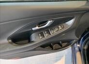 Hyundai i30 24