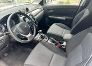 Suzuki Vitara 10