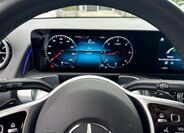 Mercedes-Benz GLB 10