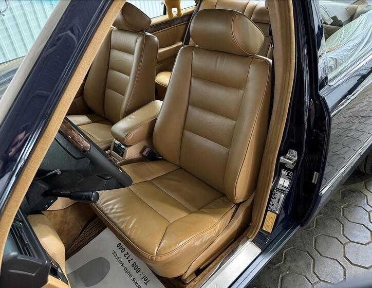 Mercedes-Benz 124 24