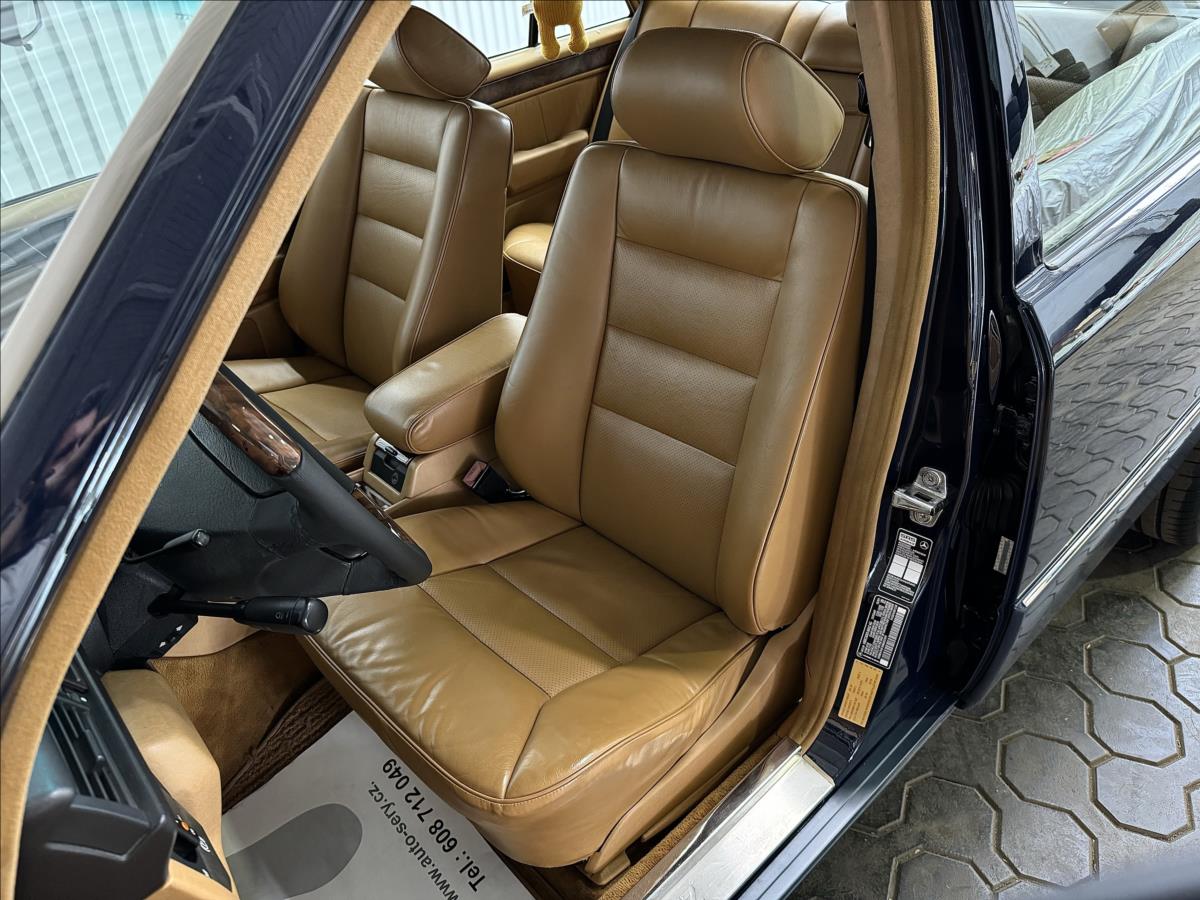 Mercedes-Benz 124