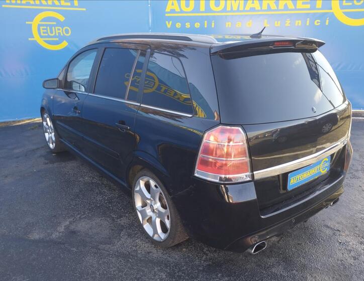 Opel Zafira 6