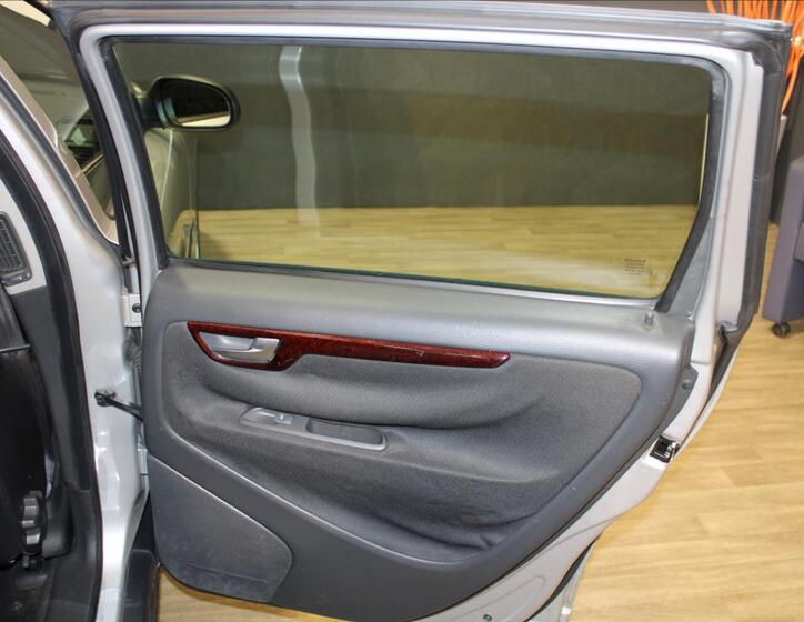 Volvo V70 16