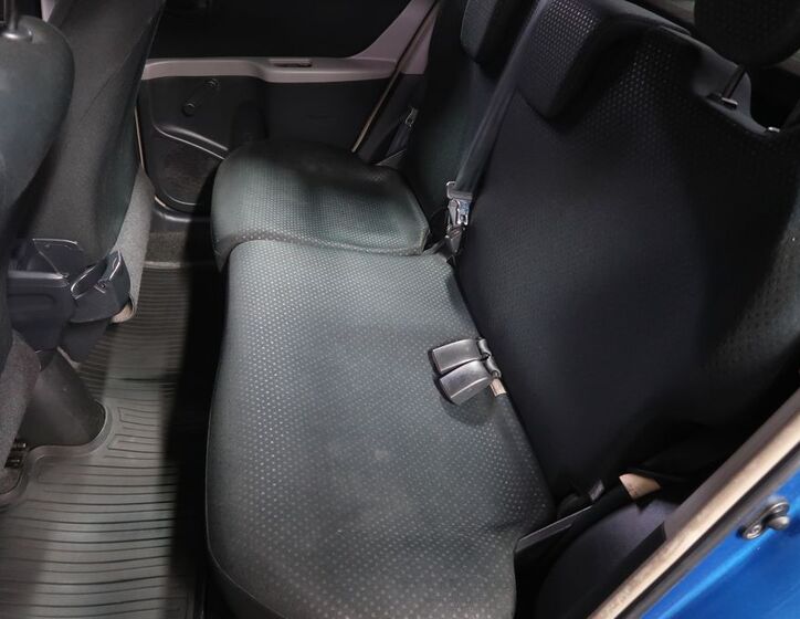 Toyota Yaris 10