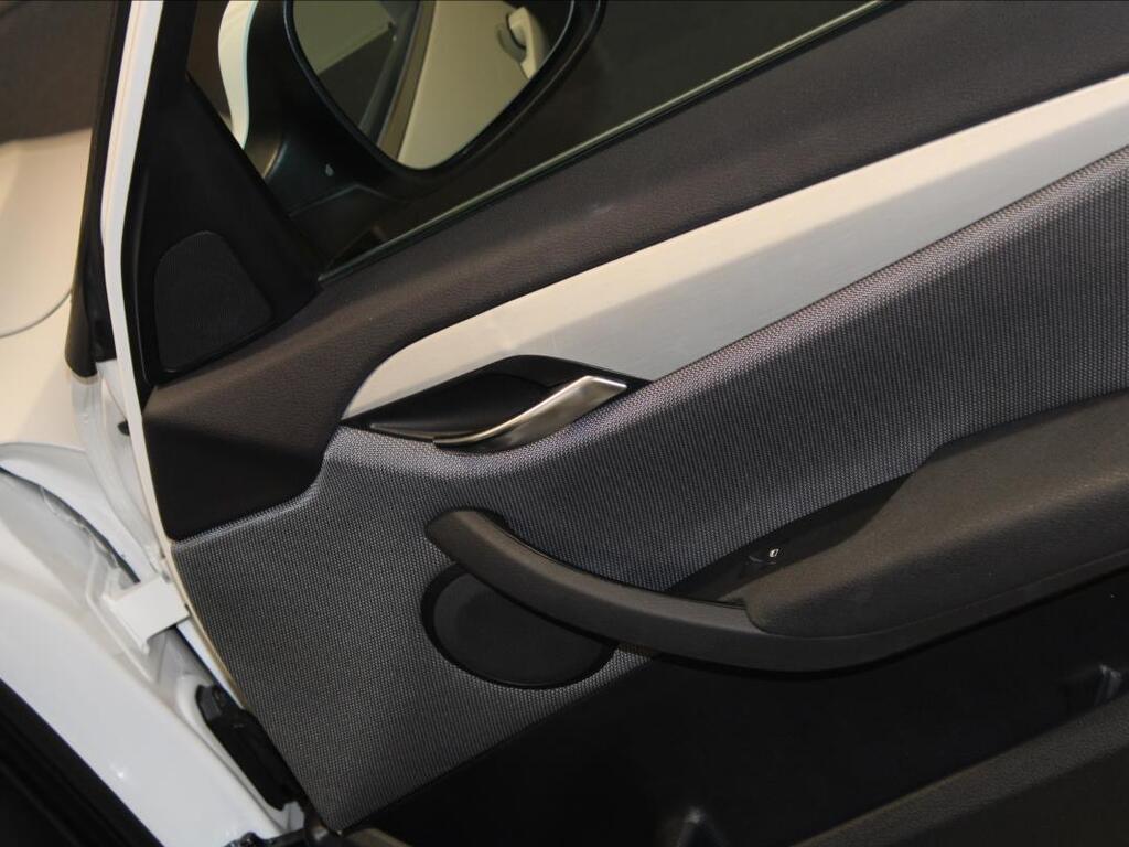 BMW X1 23