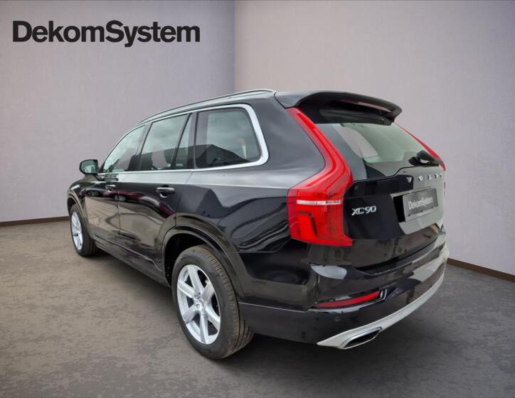 Volvo XC90 4