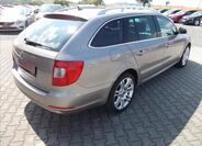 Škoda Superb 12