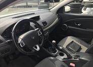 Renault Fluence 10