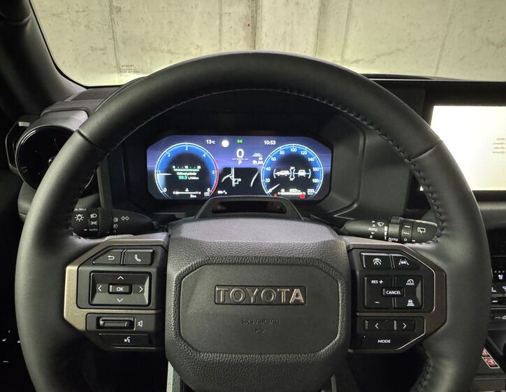Toyota Land Cruiser 15