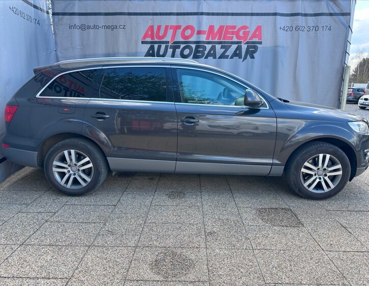 Audi Q7 4