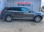 Audi Q7 4