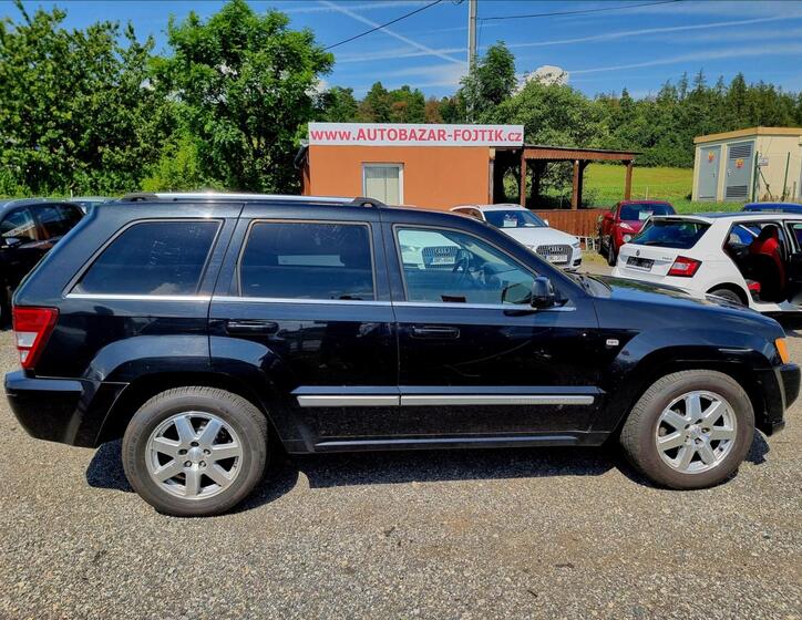 Jeep Grand Cherokee 8