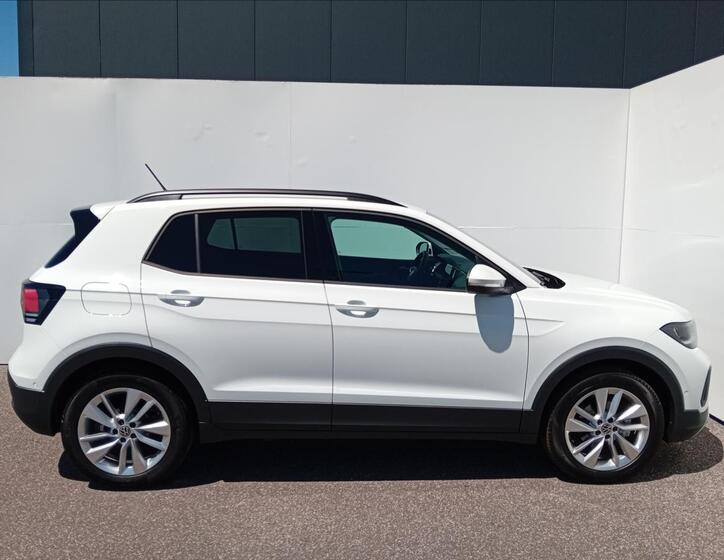 Volkswagen T-Cross 3