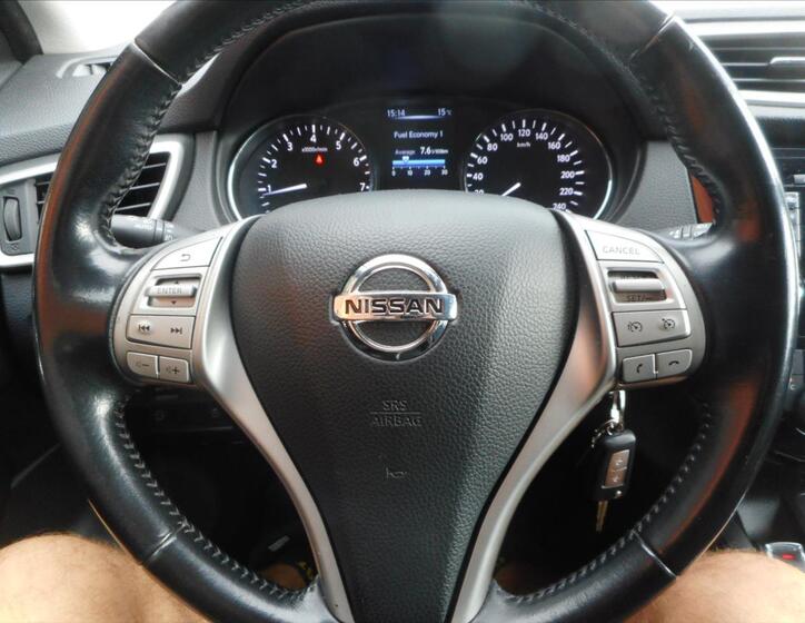 Nissan Qashqai 11