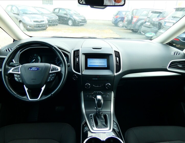 Ford Galaxy 7