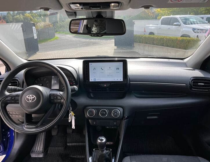 Toyota Yaris 18