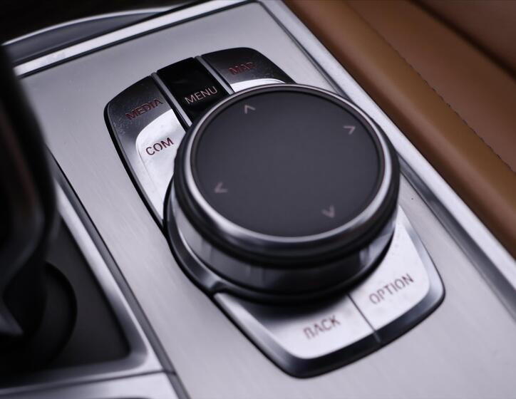 BMW Řada 7 41