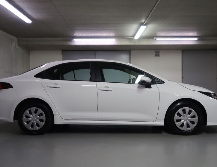Toyota Corolla 4
