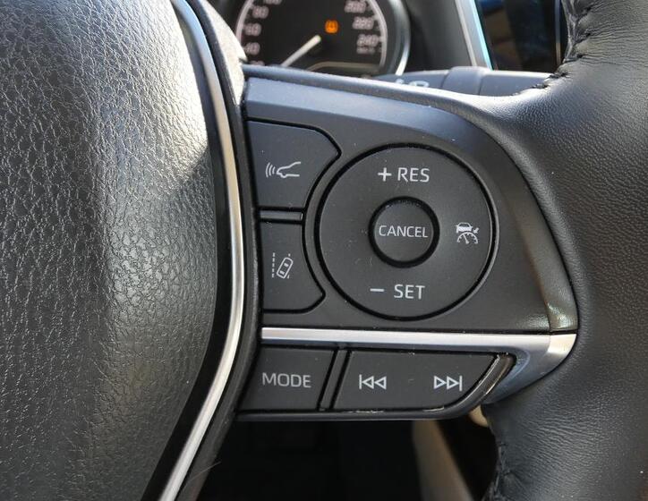 Toyota Camry 13