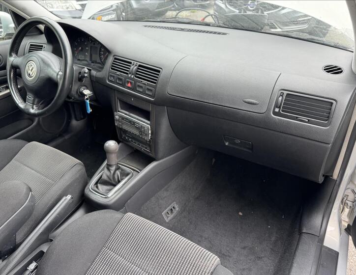 Volkswagen Golf 31