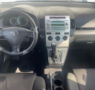Toyota Corolla 12
