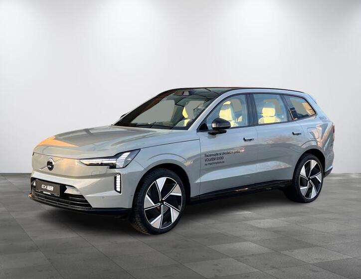 Volvo EX90 1