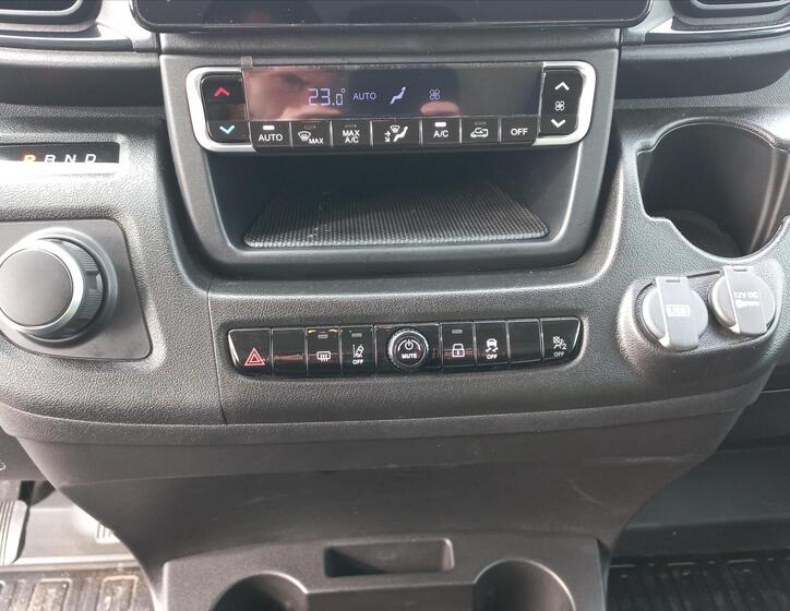 Toyota ProAce 13