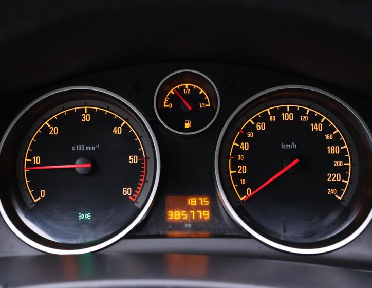 Opel Astra 18