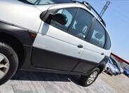 Renault Scénic 8