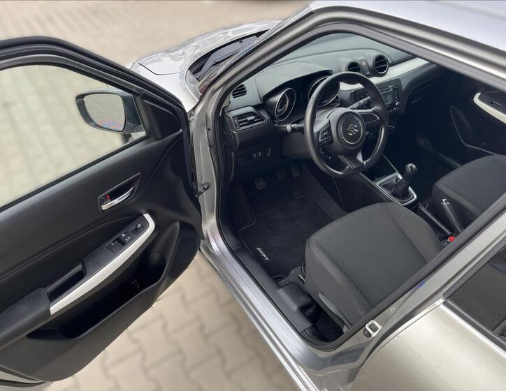 Suzuki Swift 11