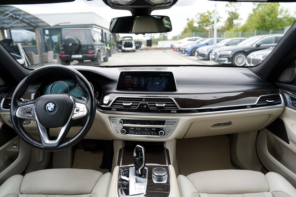 BMW Řada 7