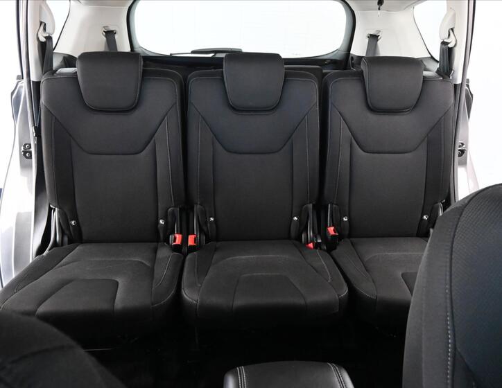 Ford S-MAX 27