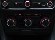 Volkswagen Golf 17