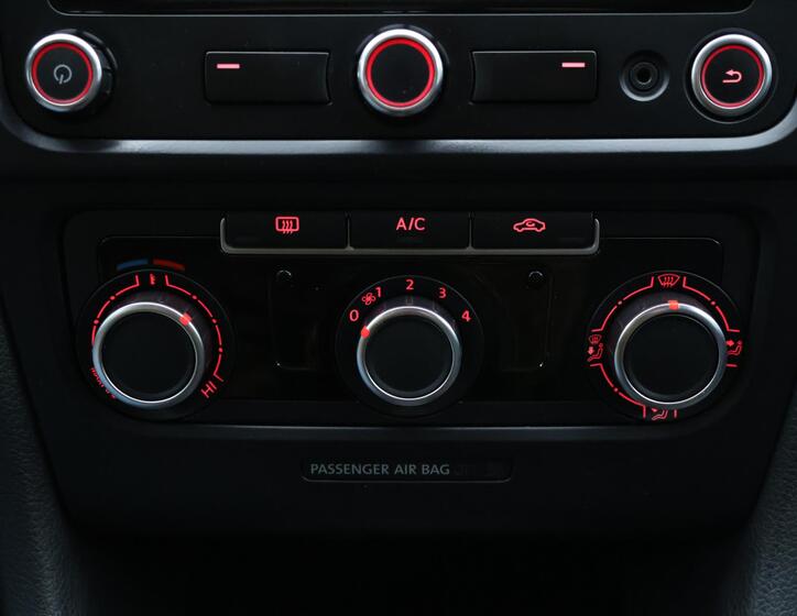Volkswagen Golf 17