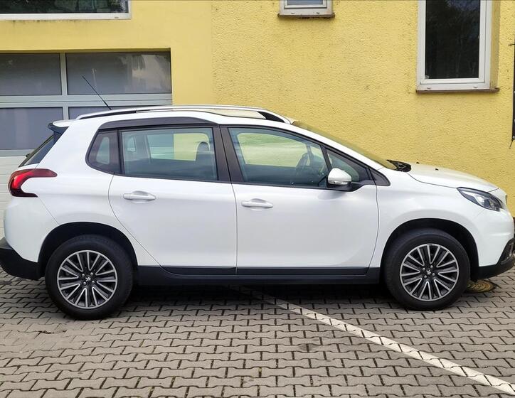 Peugeot 2008 5