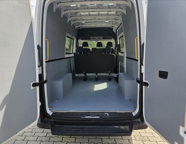 Volkswagen Crafter 4