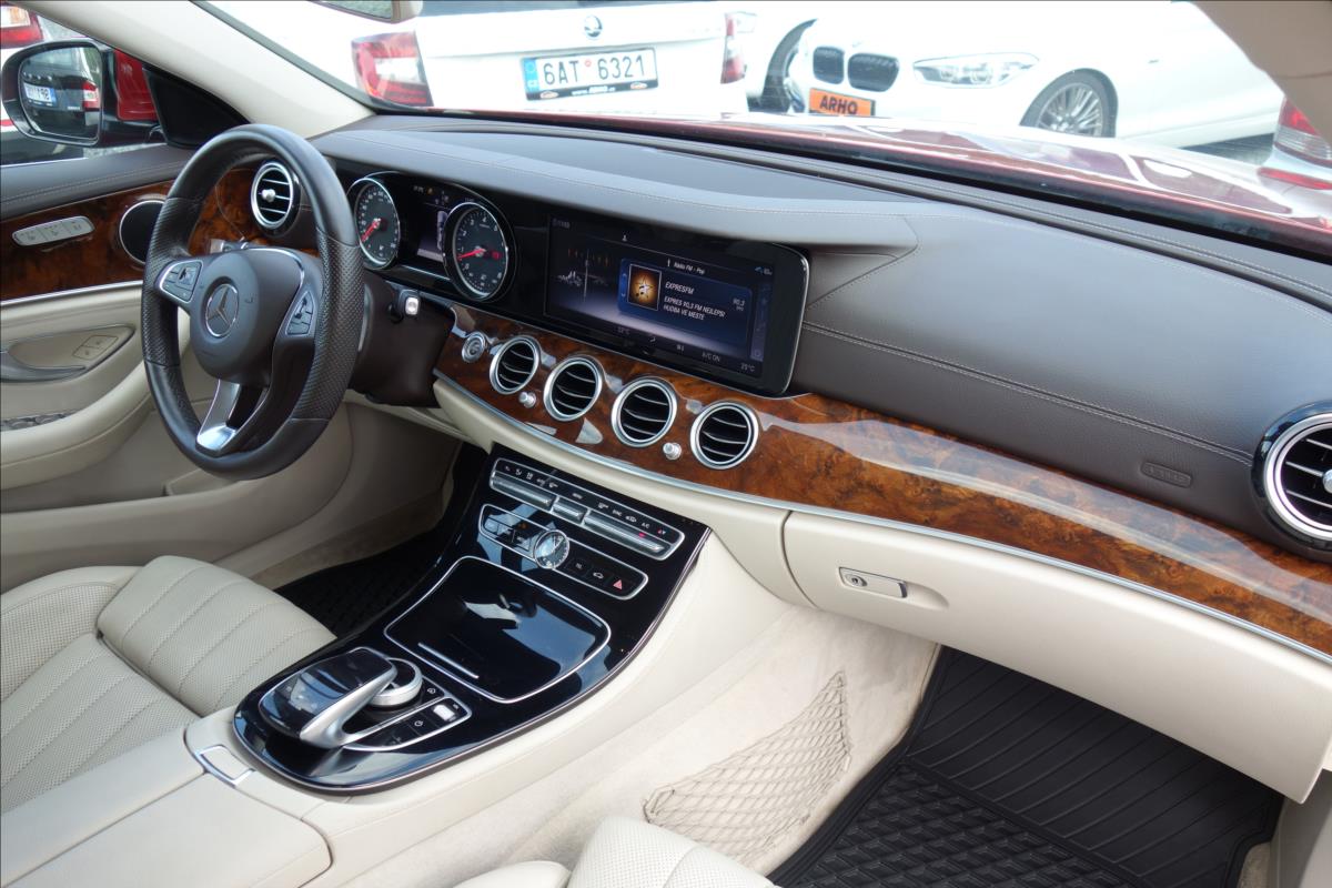 Mercedes-Benz Třídy E