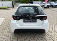 Toyota Yaris 5