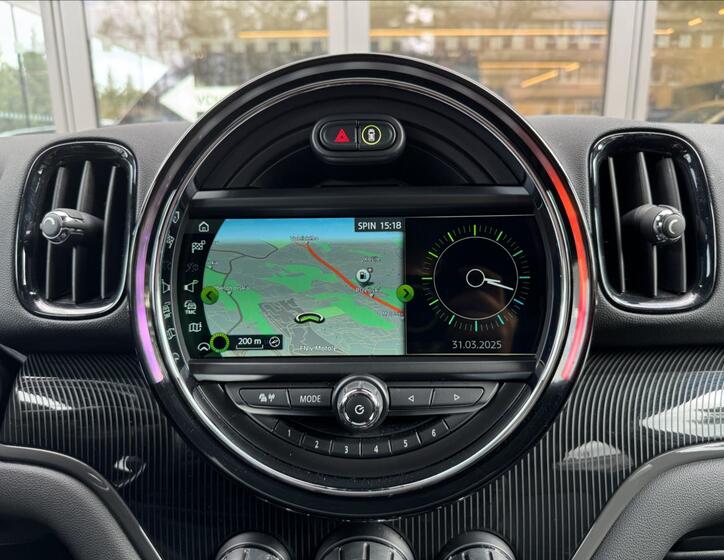 Mini Countryman 21