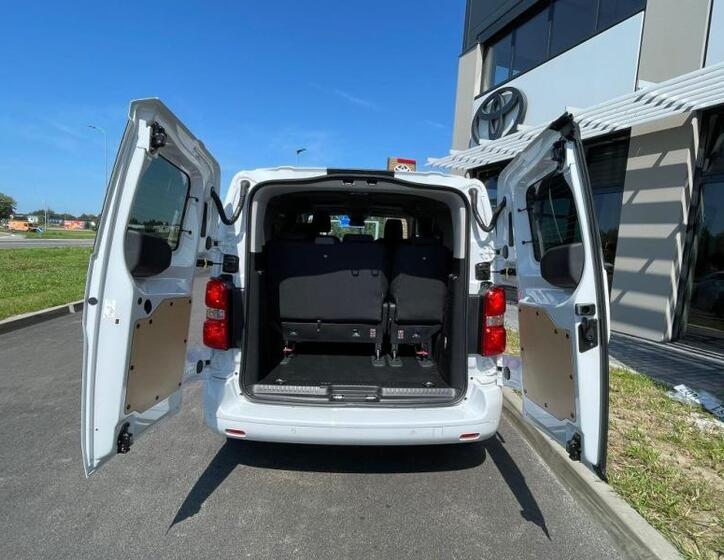Toyota ProAce Verso 10