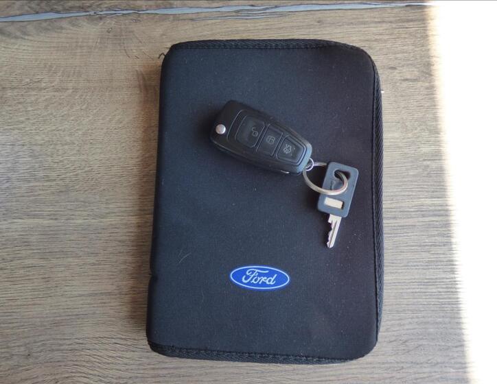 Ford S-MAX 53