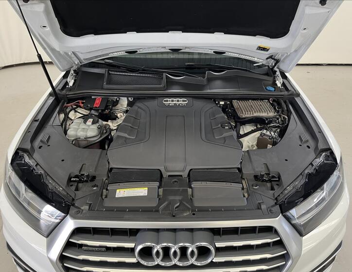Audi Q7 35