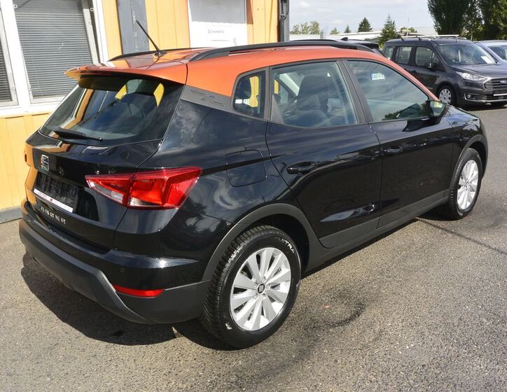 Seat Arona 5