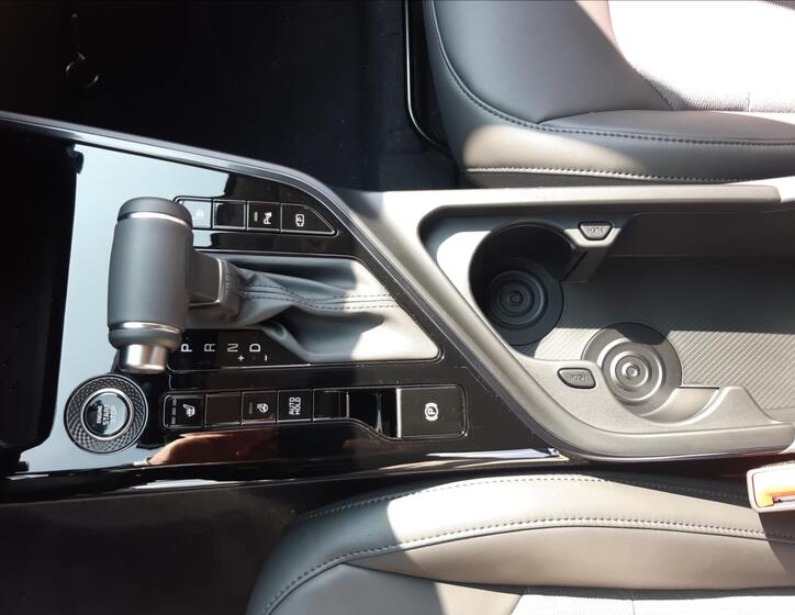 KIA Niro 12