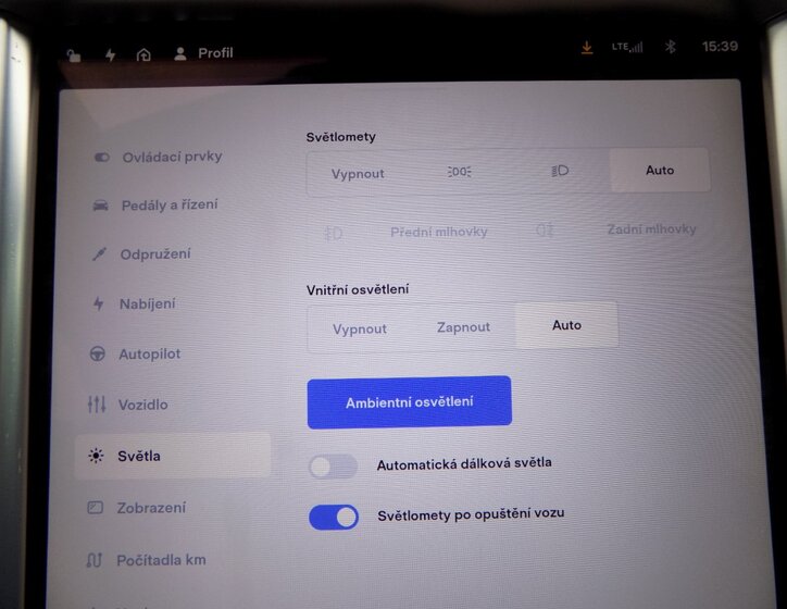 Tesla Model S 33