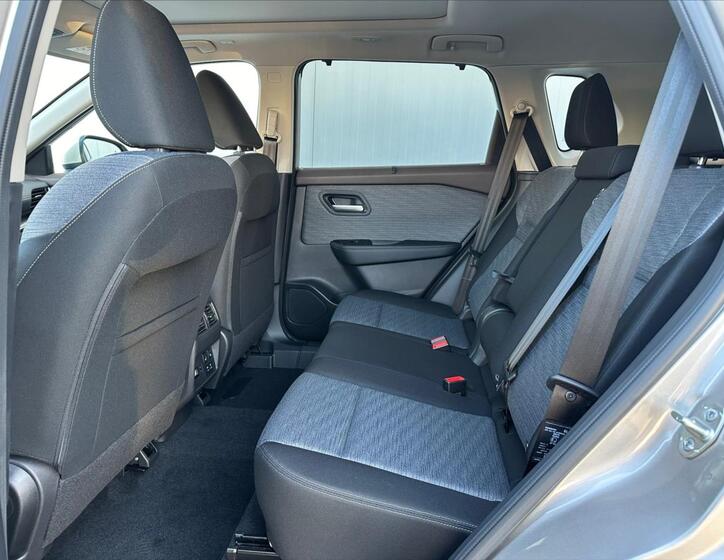 Nissan X-Trail 16